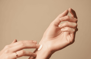 Suchość pochwy: przyczyny, objawy i skuteczne rozwiązania